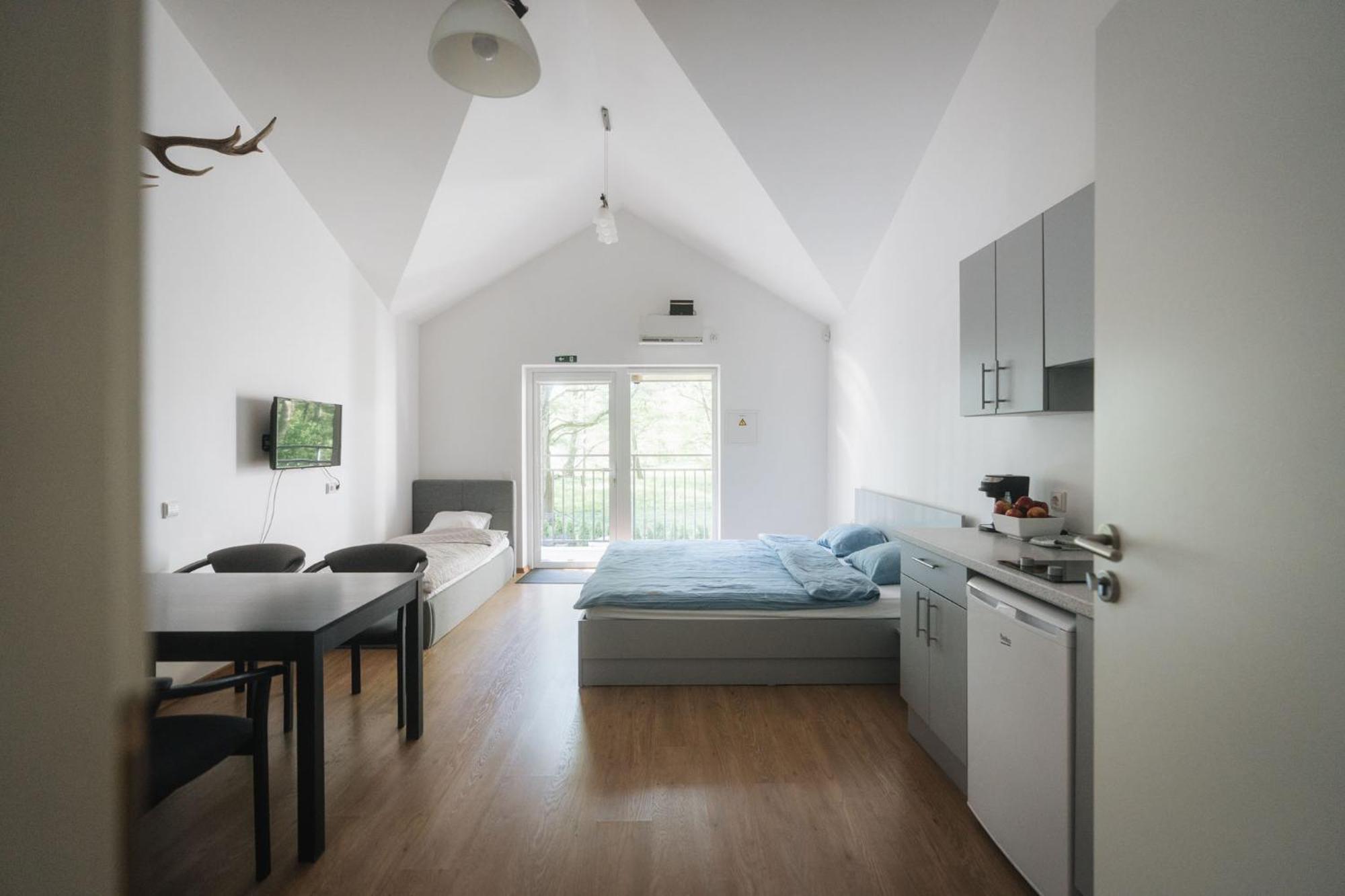 פלאנגה Nemirseta Forest Apartments מראה חיצוני תמונה